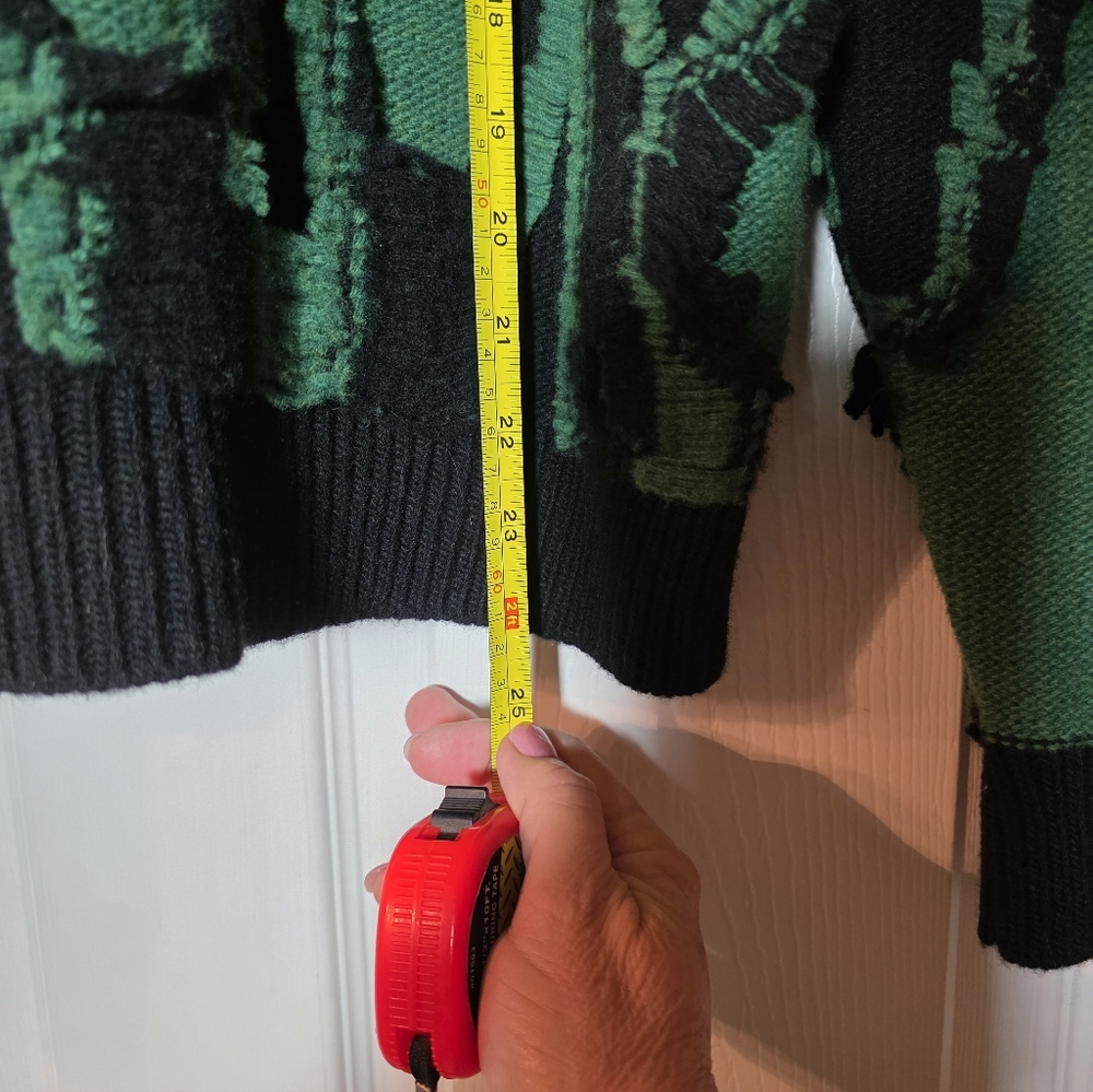 Stella McCartney Black and Green Crewneck Sweater - Picture 12 of 13